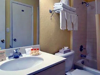 Fairfield Inn & Suites By Marriott Key West At The Keys Collection 3*,